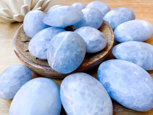 Natural Stone Blue Calcite Palm Stone