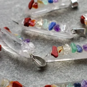 Wholesale Natural Stone Clear Quartz Crystal Chip Pendents With Seven Chakra Gemstone Beads-Gemstone Seven Chakra Chip Beads Pendents