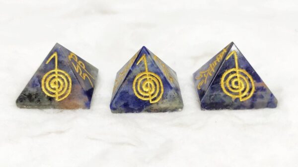 Wholesale Sodalite Reiki Engraved Gemstone Pyramid